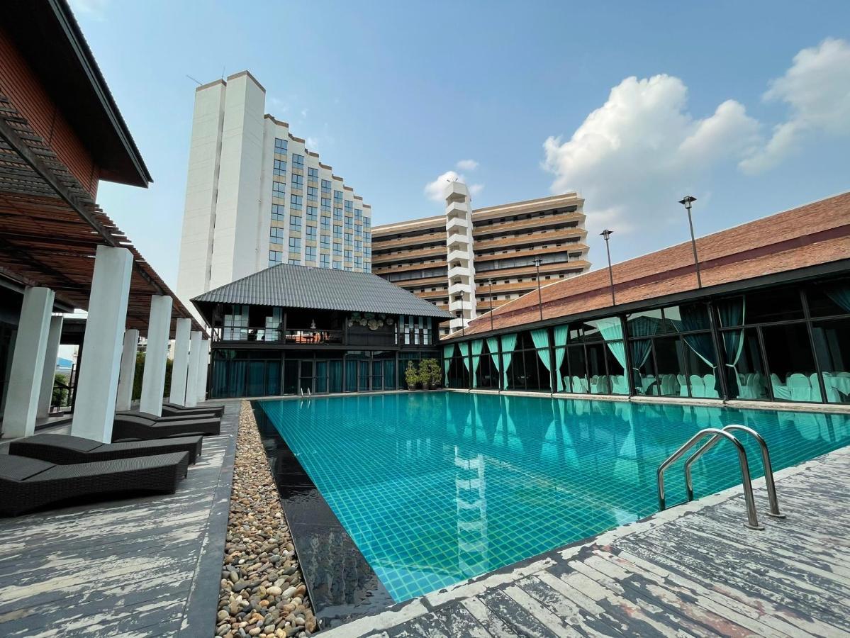 Napalai Hotel Udon Thani Buitenkant foto