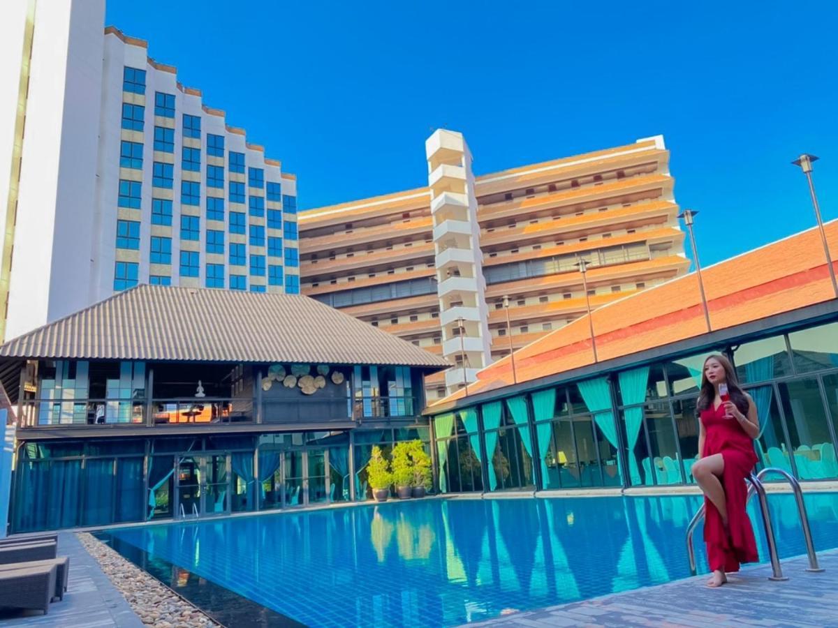 Napalai Hotel Udon Thani Buitenkant foto